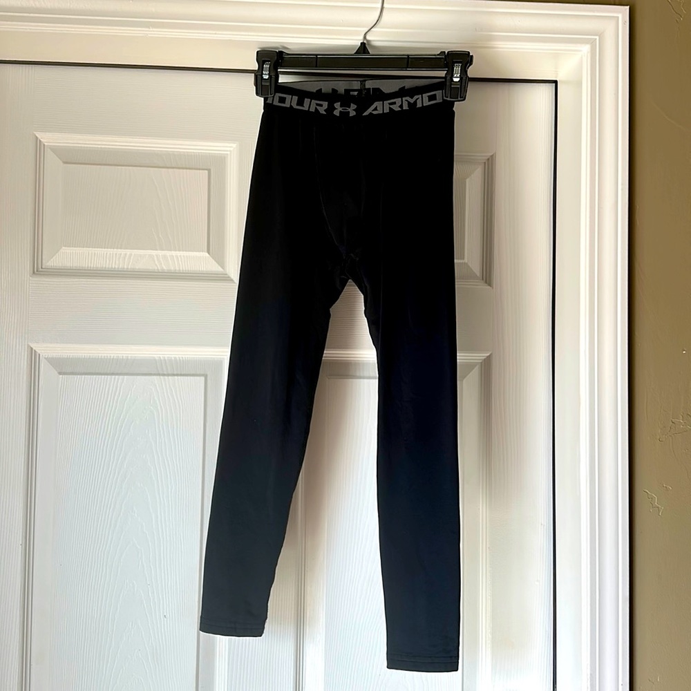 Under Armour cold gear youth medium
